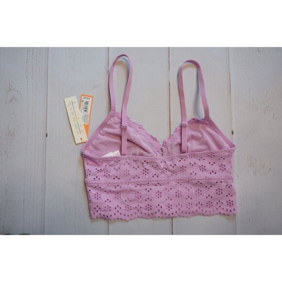 Colsie Light Violet Eyelet Bralette - Size S, NWT - Picture 3 of 7
